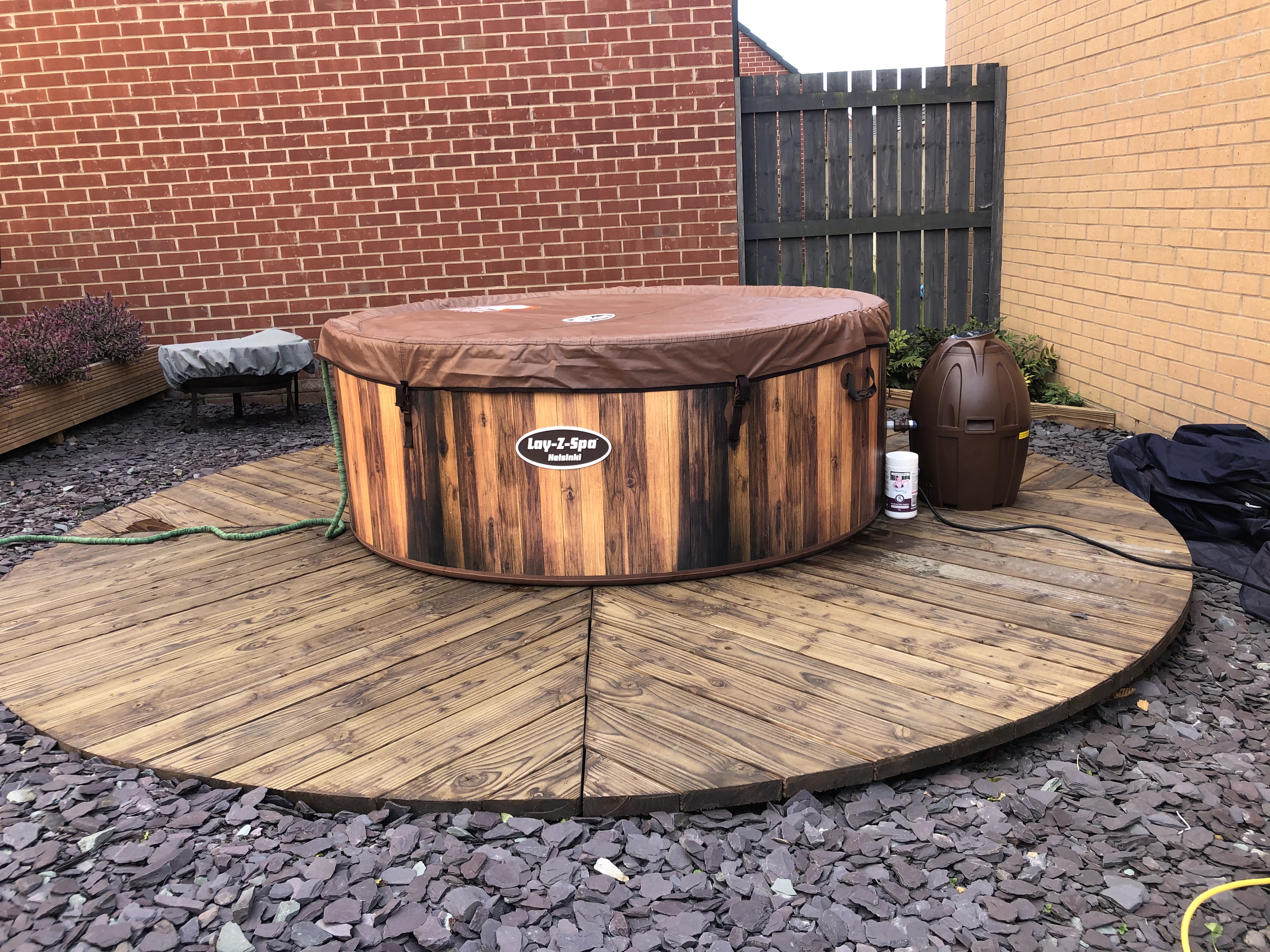 Durham, Sunderland and Newcastle hot tub hire hot tubs for hire in North East